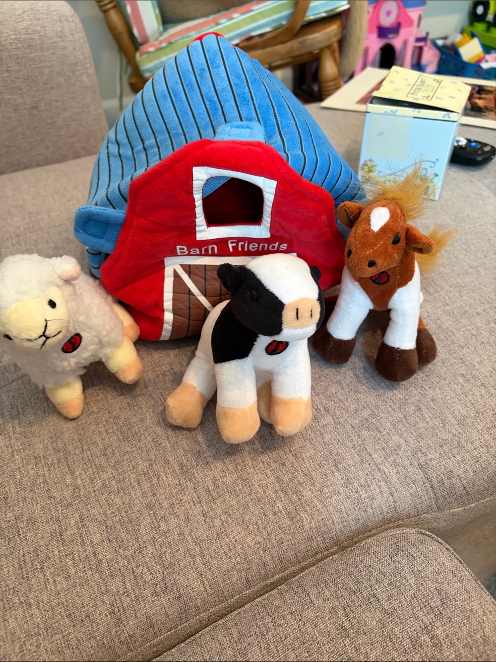 Barn Friends Plush Small Pet Playhouse with Farm Animal Toys - Blue/Red